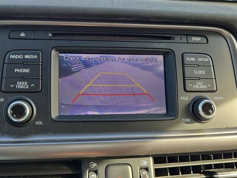 Used 2016 Kia Optima LX w/ LX Convenience Package image 28