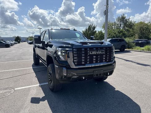 Used 2024 GMC Sierra 3500 Denali Ultimate AWD/4WD image 16