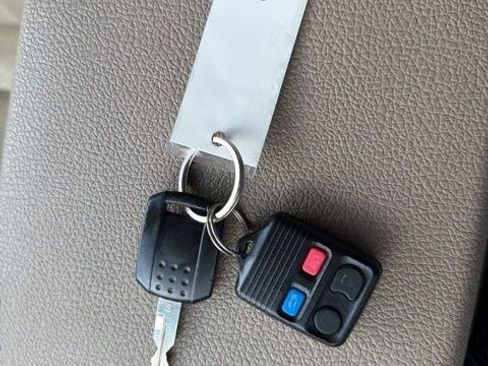 Used 2010 Mercury Mountaineer AWD image 29