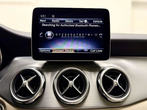 Used 2019 Mercedes-Benz GLA 250 image 24