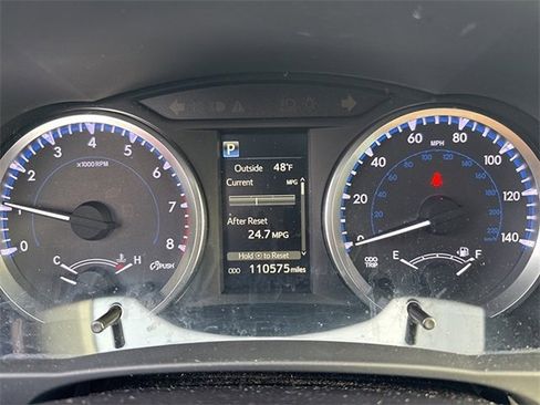 Used 2017 Toyota Highlander Plus image 9