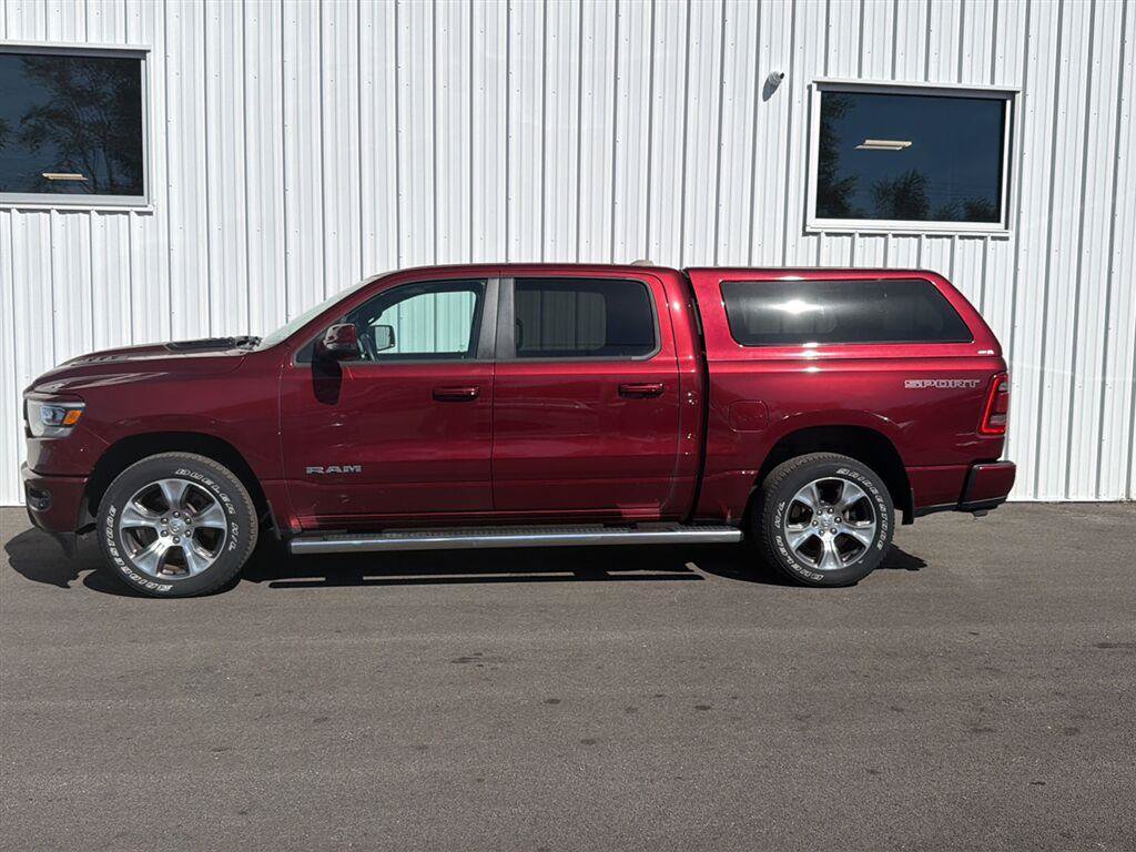 Used 2023 RAM 1500 Laramie AWD/4WD image 2