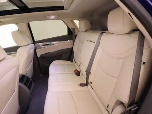 Used 2025 Cadillac XT5 Premium Luxury image 20