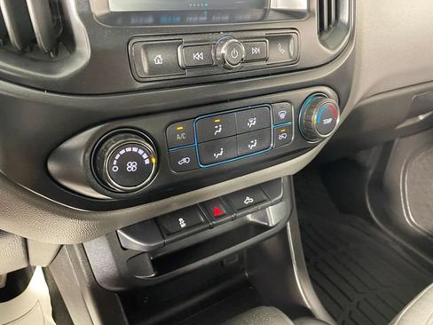 Used 2018 Chevrolet Colorado W/T AWD/4WD image 8