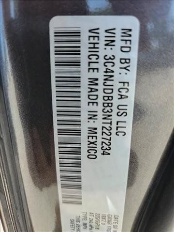 Used 2022 Jeep Compass Latitude AWD/4WD image 22