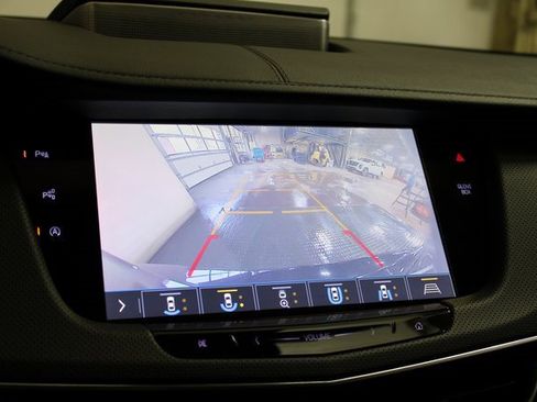 Used 2020 Cadillac CT6 V w/ LPO, Premium Carpet Package image 22