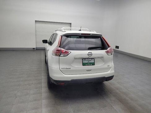Used 2015 Nissan Rogue SV w/ SV Premium Package image 6