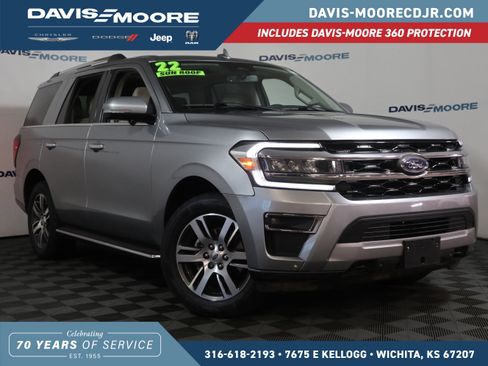 Used 2022 Ford Expedition Limited image 1