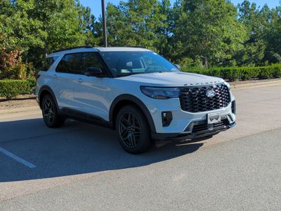 New 2027 Ford Explorer ST-Line w/ Premium Package
