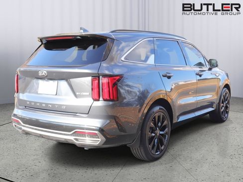 Used 2021 Kia Sorento SX image 6