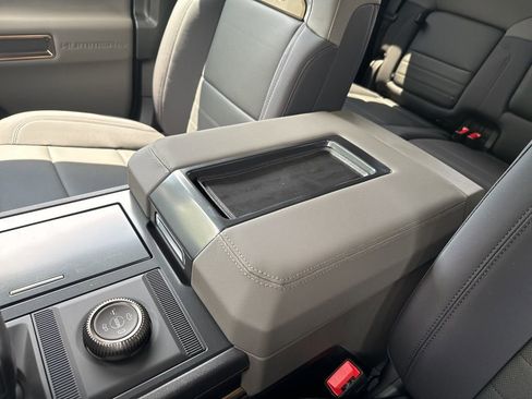 New 2025 GMC Hummer EV 2X image 42