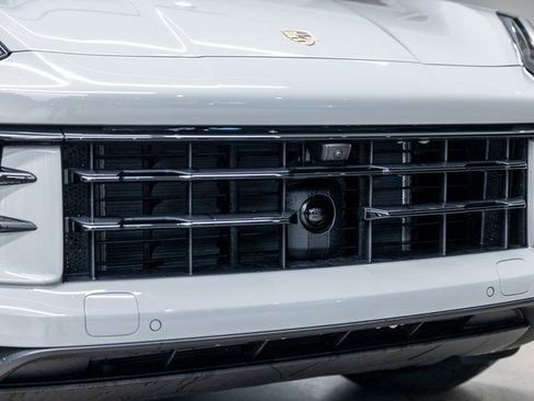 New 2026 Porsche Cayenne AWD/4WD image 18