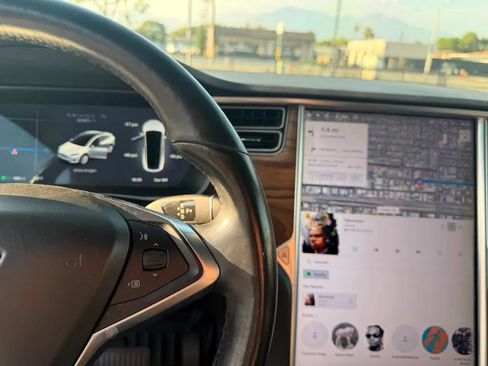 Used 2018 Tesla Model X 100D AWD/4WD image 12