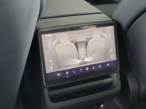 Used 2025 Tesla Model 3 Long Range RWD image 14