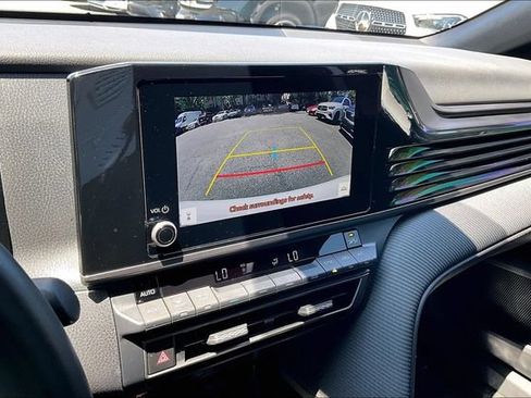 Used 2026 Toyota Camry SE FWD image 22