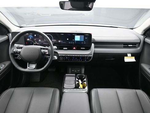 New 2025 Hyundai Ioniq 5 SEL image 12