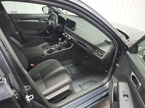 Used 2023 Honda Civic Sport image 15