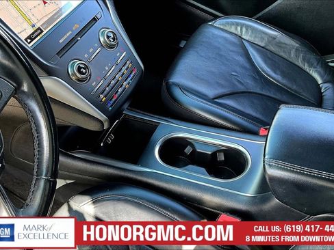 Used 2019 Lincoln MKC Reserve w/ MKC Technology Package FWD image 18