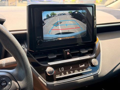 Used 2024 Toyota Corolla LE FWD image 30