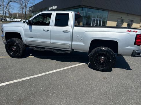 Used 2019 Chevrolet Silverado 1500 LT image 10