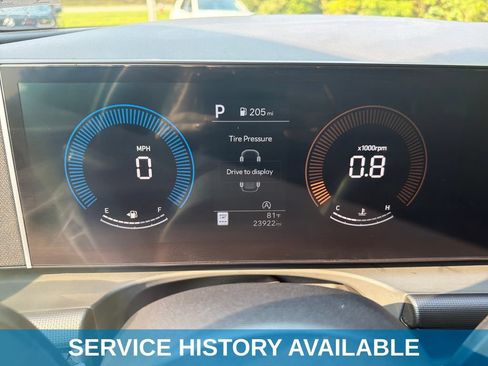 Used 2025 Hyundai Tucson SEL FWD image 14