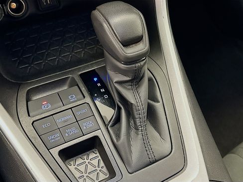 Used 2024 Toyota RAV4 XLE image 25