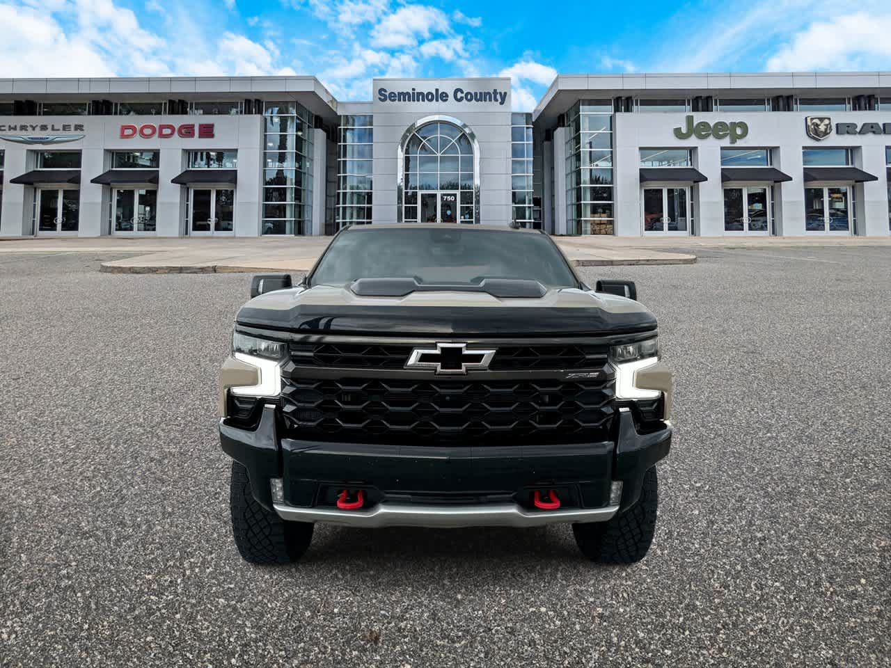 Used 2023 Chevrolet Silverado 1500 ZR2 AWD/4WD image 1