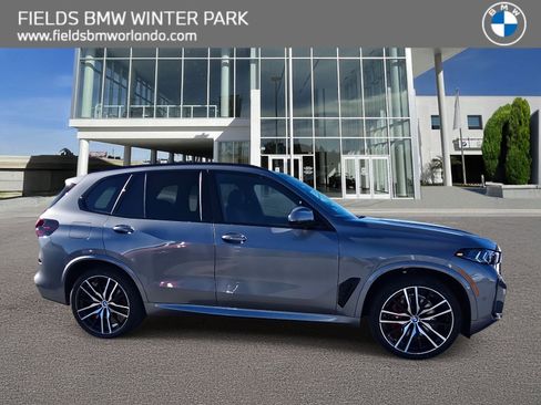 New 2026 BMW X5 xDrive40i w/ M Sport Package image 1