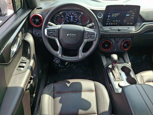 Used 2023 Chevrolet Blazer RS w/ Enhanced Convenience Package FWD image 12