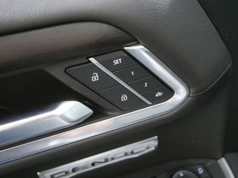 Used 2024 GMC Sierra 1500 Denali w/ Technology Package AWD/4WD image 16