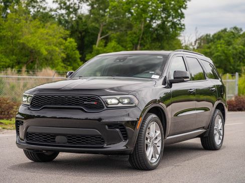 Used 2024 Dodge Durango GT AWD/4WD image 3