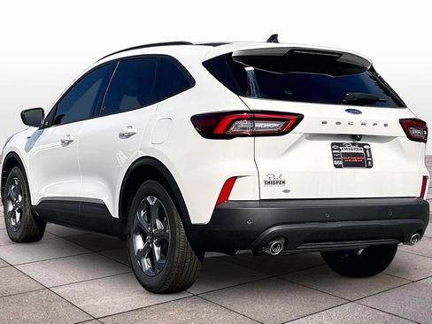 New 2026 Ford Escape ST-Line w/ Tech Pack #1 FWD image 3