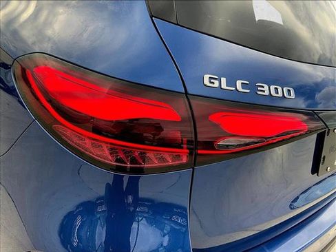 Used 2026 Mercedes-Benz GLC 300 image 27