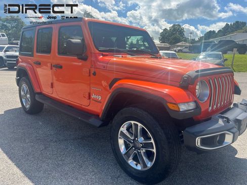 Used 2018 Jeep Wrangler Unlimited Sahara AWD/4WD image 10