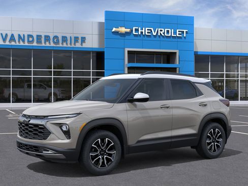 New 2026 Chevrolet TrailBlazer ACTIV FWD image 2