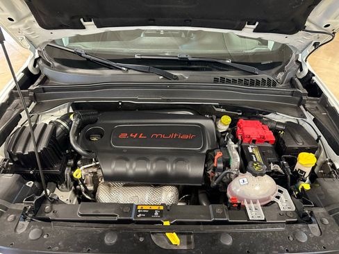 Used 2020 Jeep Renegade Sport AWD/4WD image 37