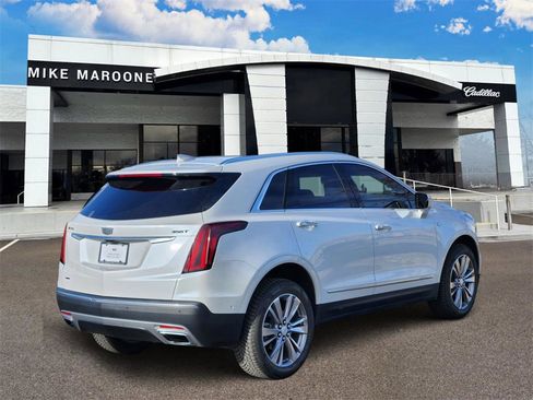 Certified 2023 Cadillac XT5 Premium Luxury w/ Technology Package image 4