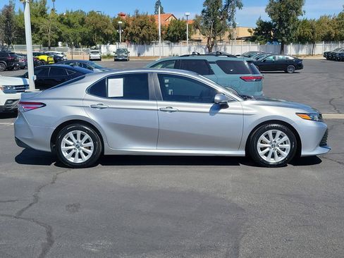 Used 2019 Toyota Camry LE FWD image 34