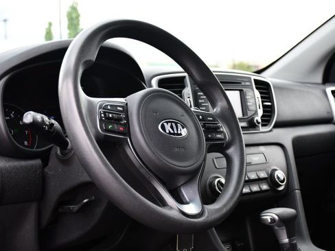 Used 2017 Kia Sportage LX AWD/4WD image 14