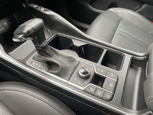 Used 2025 Kia Sorento S image 30