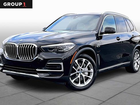Used 2022 BMW X5 xDrive45e w/ Luxury Seating Package image 1