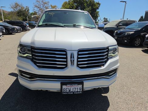Used 2015 Lincoln Navigator 2WD image 8
