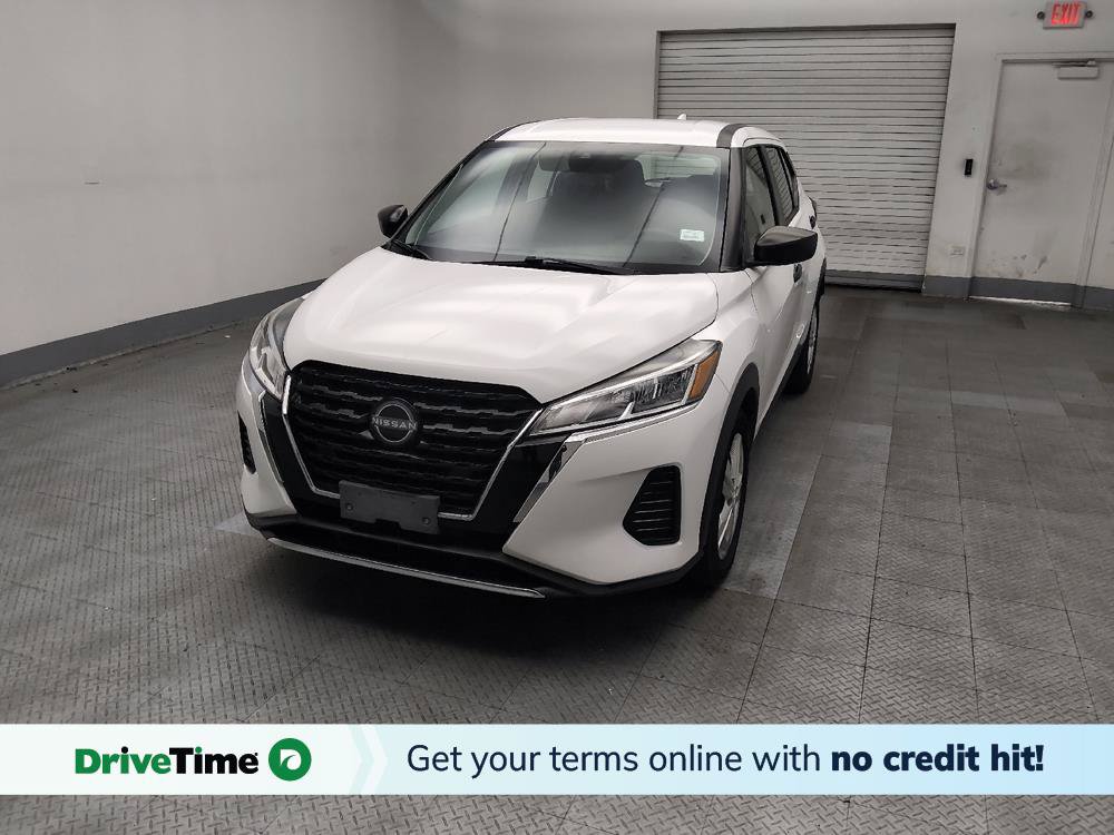 Used 2024 Nissan Kicks S FWD image 1