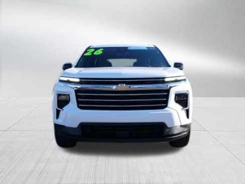 Certified 2026 Chevrolet Traverse LT w/ Sun and Wheel Package image 8