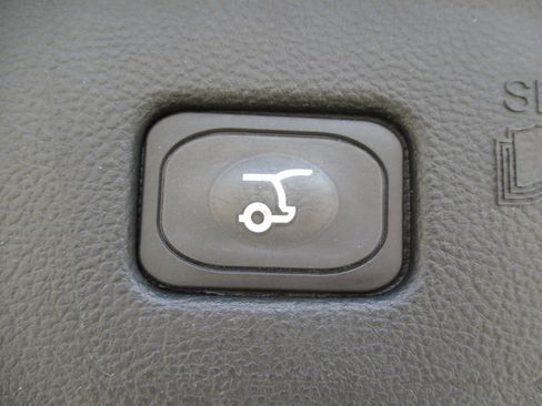 Used 2024 Ford Edge Titanium AWD/4WD image 40