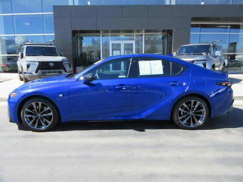 Used 2025 Lexus IS 350 F Sport w/ Navigation Package image 4