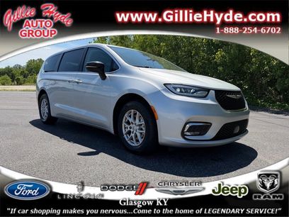 Used 2024 Chrysler Pacifica Touring-L