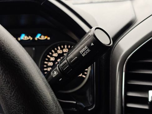 Used 2018 Ford F150 XLT w/ Trailer Tow Package image 23