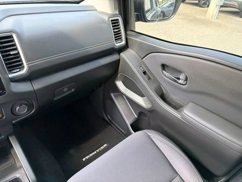 Used 2022 Nissan Frontier SV RWD image 20