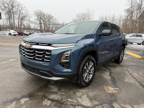 Used 2025 Chevrolet Equinox LT image 7